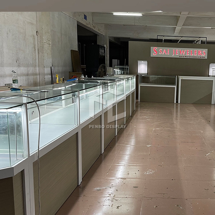 Transparent Tempered Glass Jewelry Display case Painting Surface